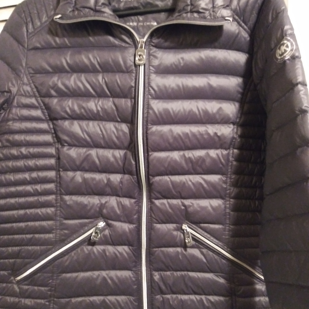 M K packable  jacket - Picture 3 of 3